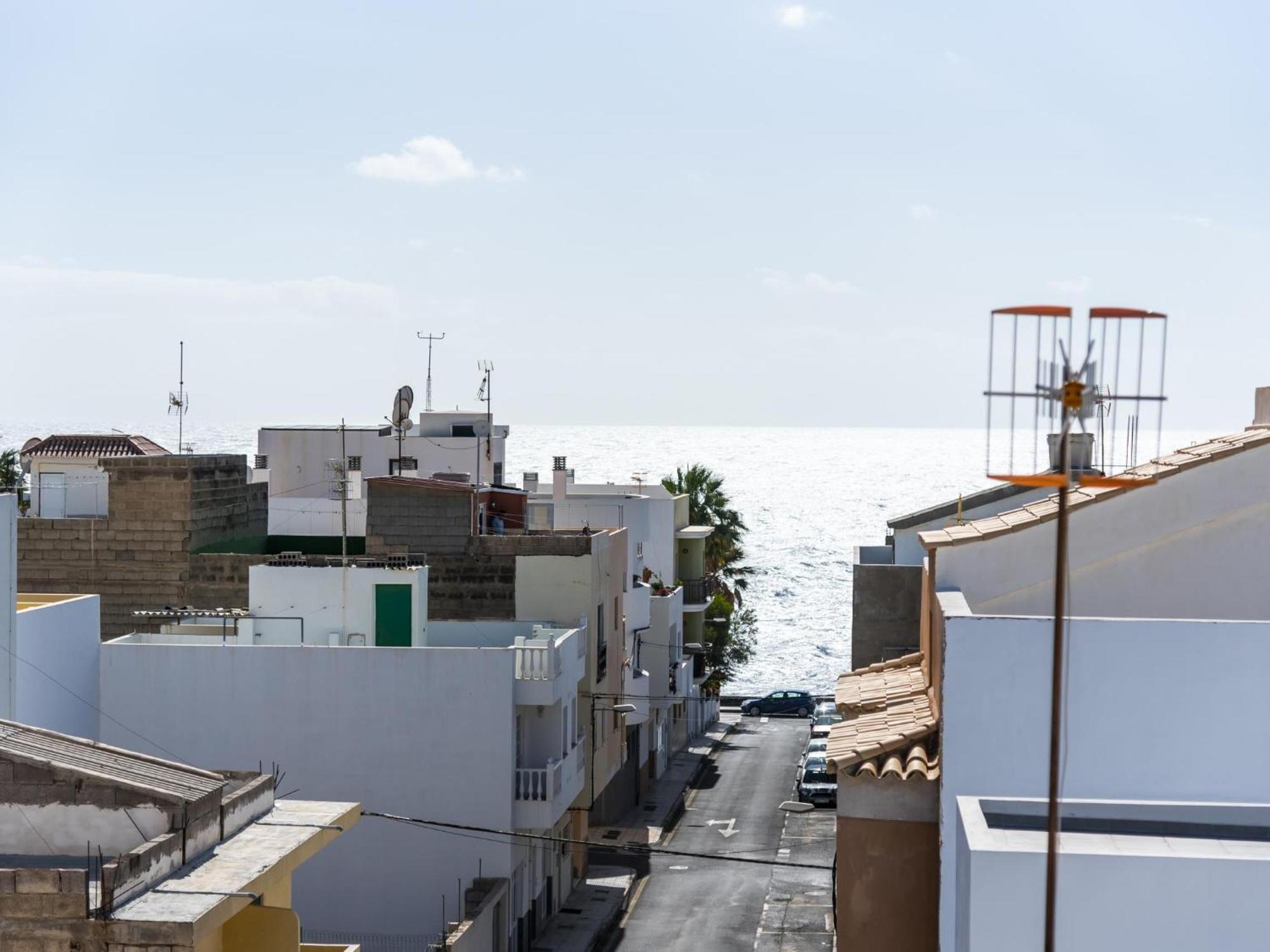 Okeanos Eco Guest House Los Abrigos Εξωτερικό φωτογραφία